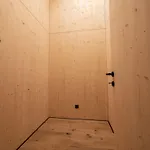 Appartement In Near Lift *